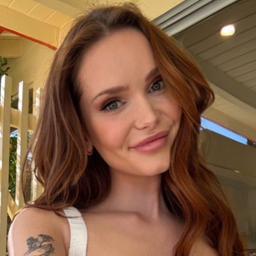 Chloe Foxxe